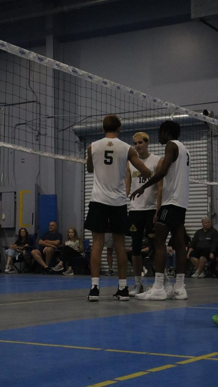 Lucca Amarante com a camisa da The Academy, na Flórida